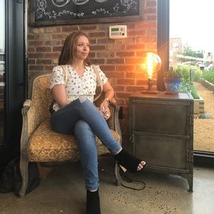 Meet your Posher, Janet